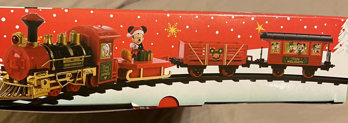 Disney Mickey Mouse Christmas Holiday Express 12 Pc Train Set Red Age 8+