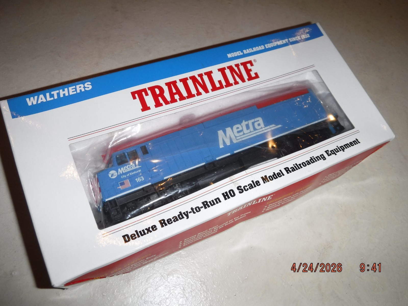TRAINLINE HO EMD F40Ph CHICAGO METRA CITY OF ELMHURST LOCOMOTIVE #163 -NOS-NEW!