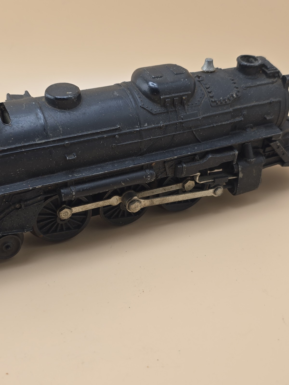 Vintage Lionel Locomotive #2018 Post War Die Cast UNTESTED