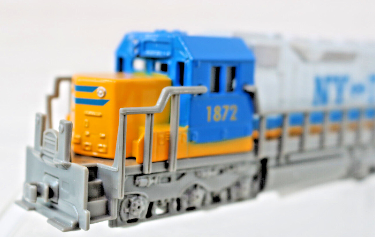 Freight Locomotive Pull Back Power Blue,Yellow Silver #1872 NY &IL Die Cast 7″