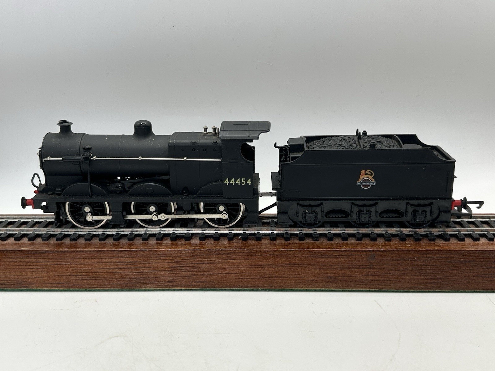 OO Airfix BR Fowler 4F 0-6-0 Steam Locomotive #44454 – (VG TESTED)