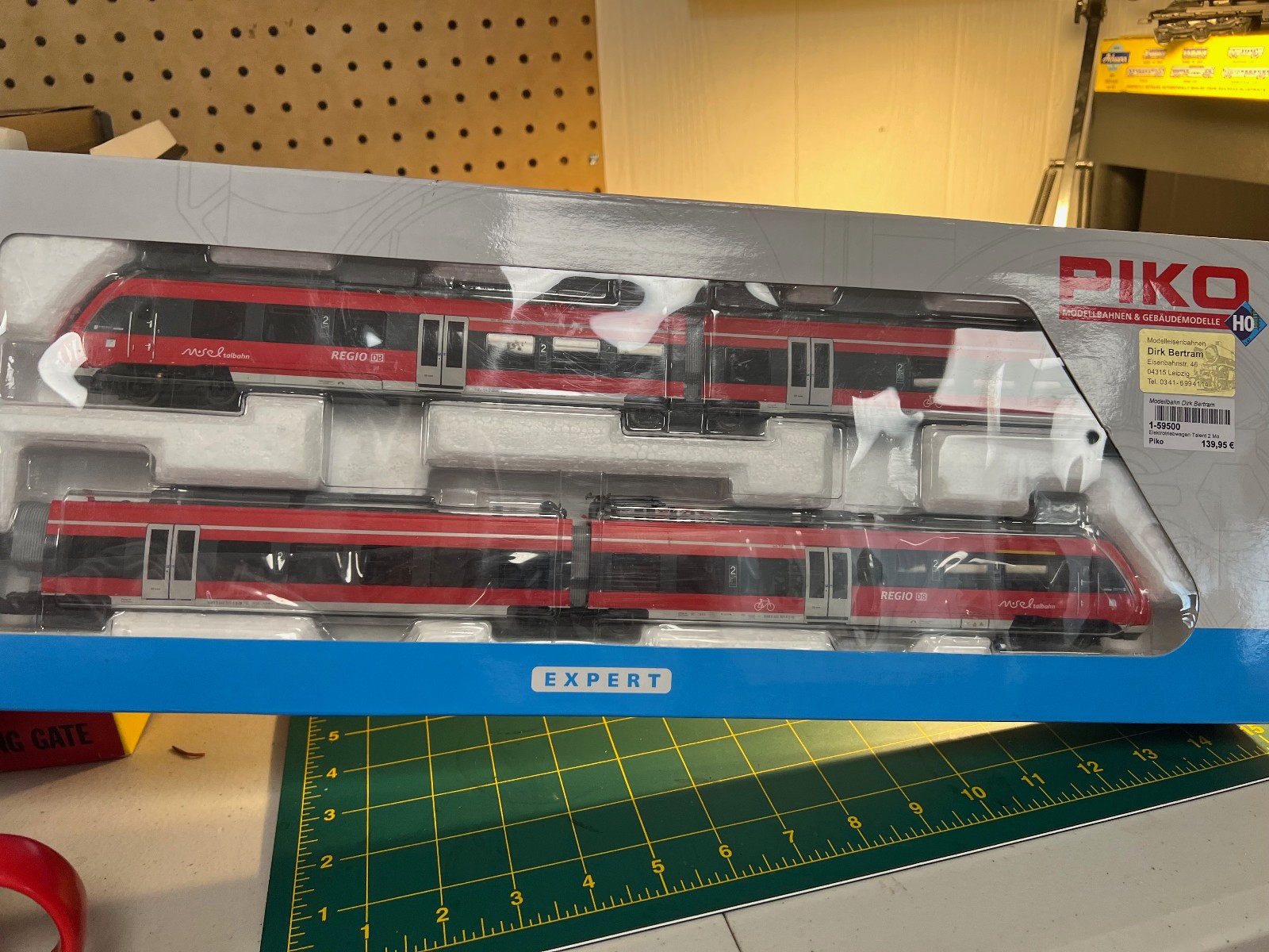 SET Piko 59500 HO Scale Piko electric railcar series 442, db, ag DC runs nicely.