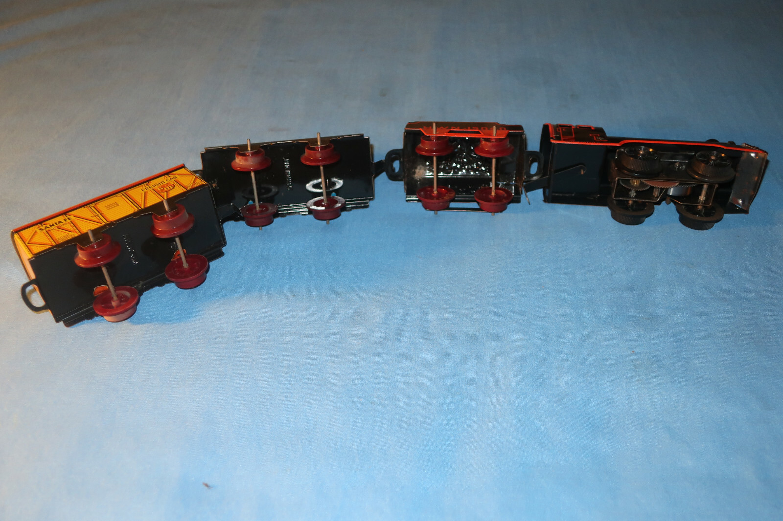 HWN Wind-up Clockwork Tin Litho Steam Locomotive Set. Made in US Zone Germany
