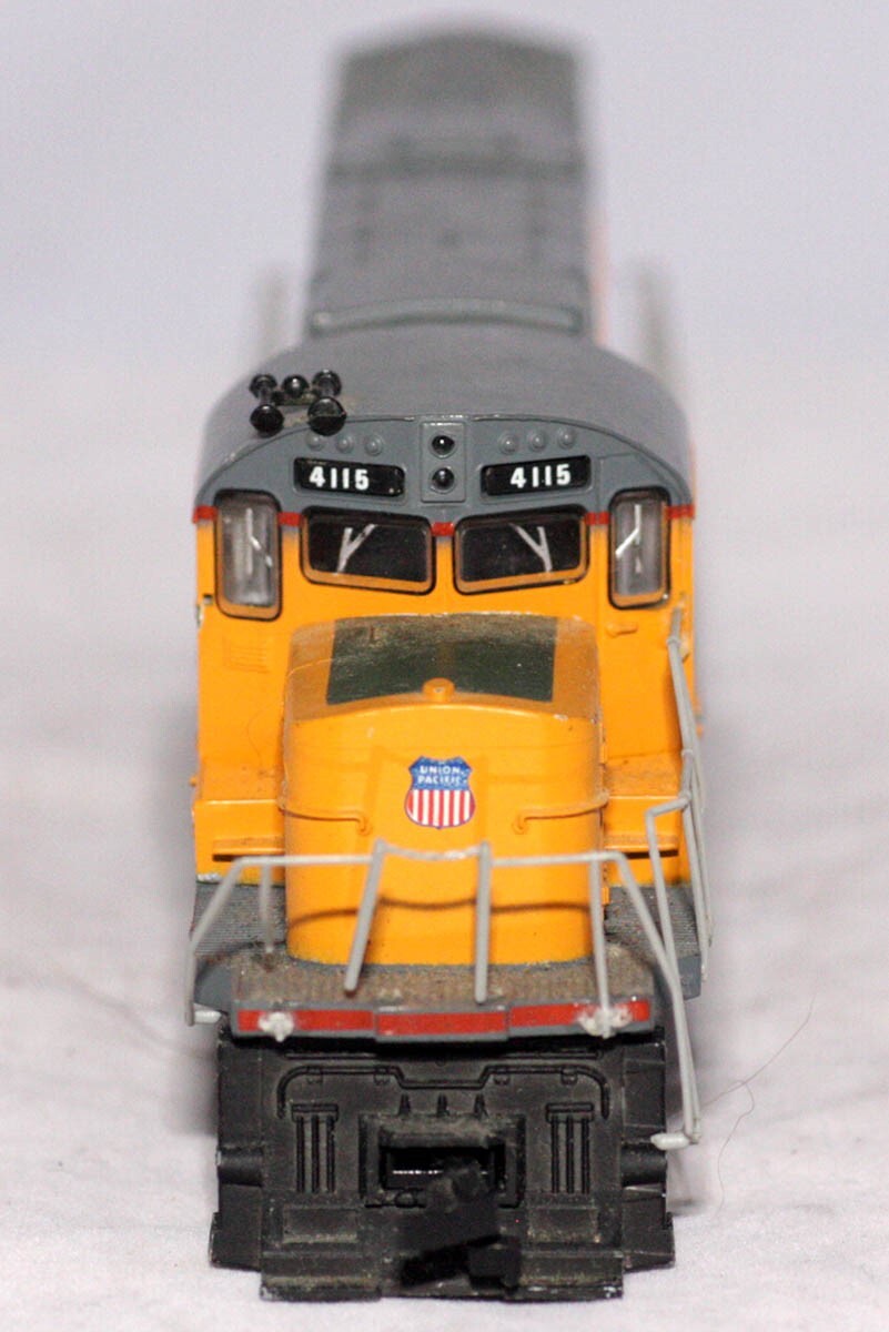 MRC/Lima Union Pacific Ho Scale Alco C420 #4115 Powered Locomotive
