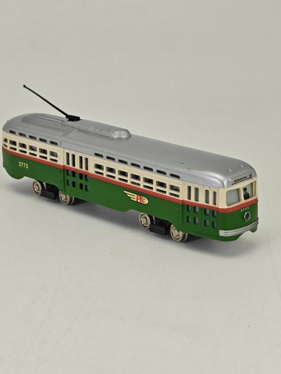 Bachmann Streamline PCC Trolley 2773 PTC HO Scale Tested READ No Box