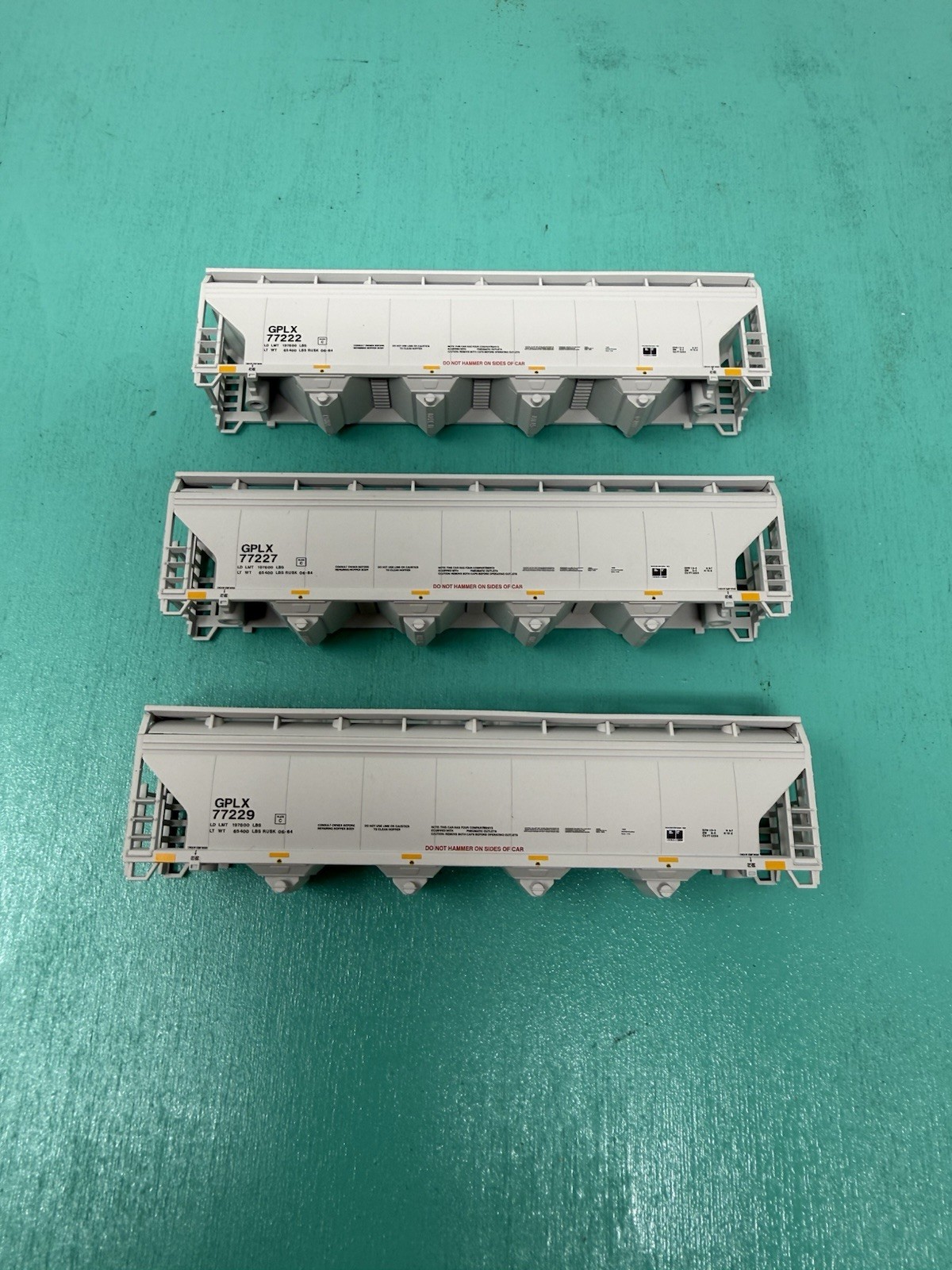 Atlas N – TM 5250 Hopper – No Trucks/Package – GLPX General America Set Of 3