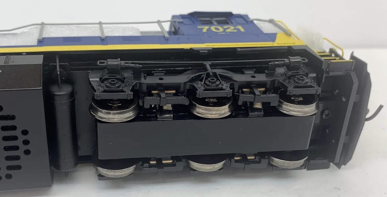 Paragon2 Broadway Limited HO #7021 CSX #2447 GE C30-7 W/ DC DCC Sound Locomotive