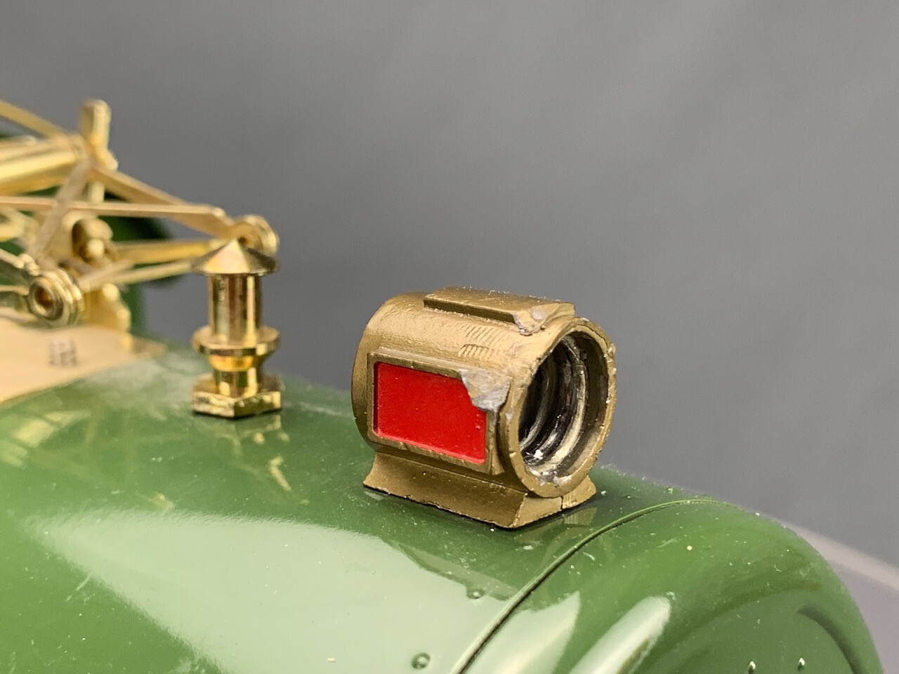 Lionel Classics Standard Gauge 4-4-4 Electric Locomotive Two Tone Green O2869
