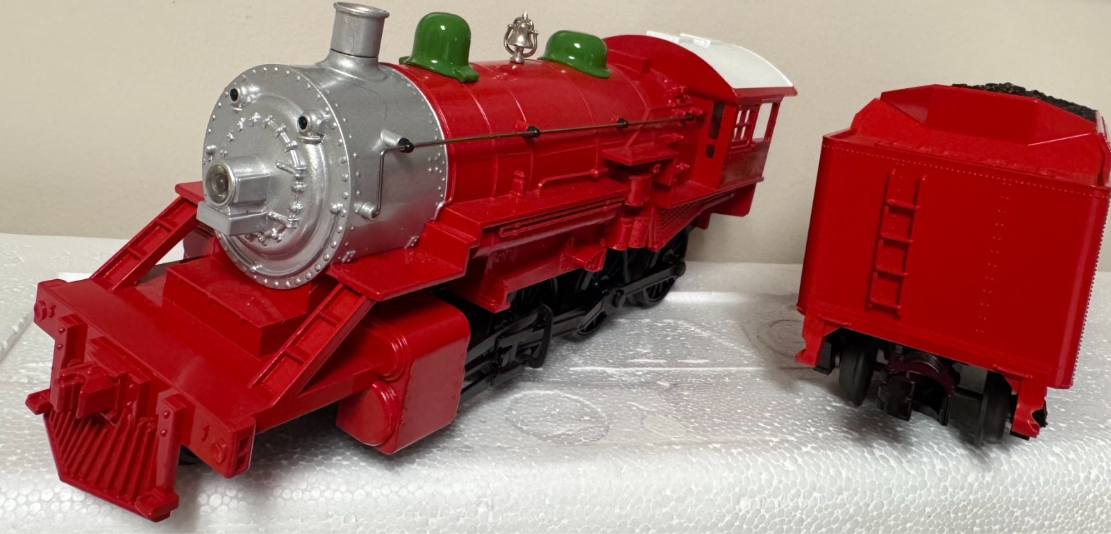 M.T.H. RailKing 4-6-0 Steam Engine &Tender Christmas Express O Gauge #30-4207-1E