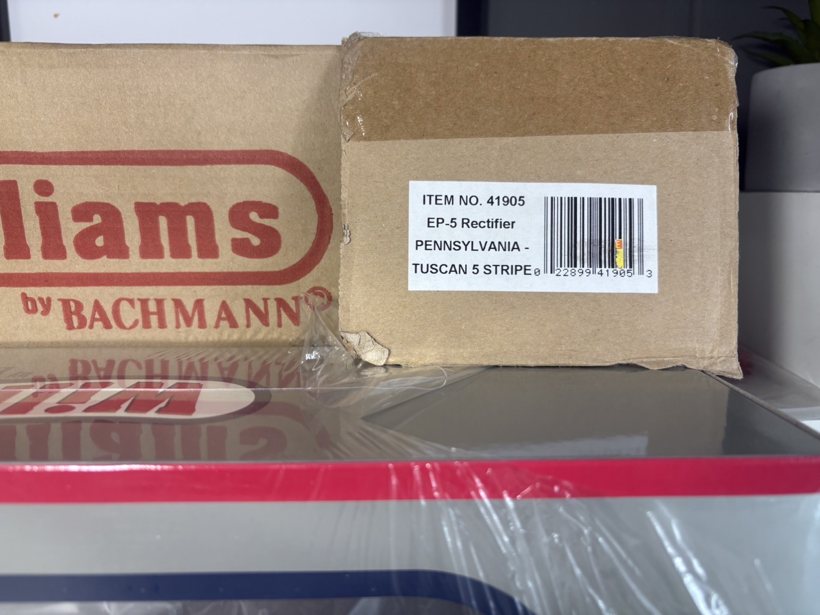 Williams By Bachmann # 41905 Penn Tuscan 5 Stripe EP-5 Rectifier In Box