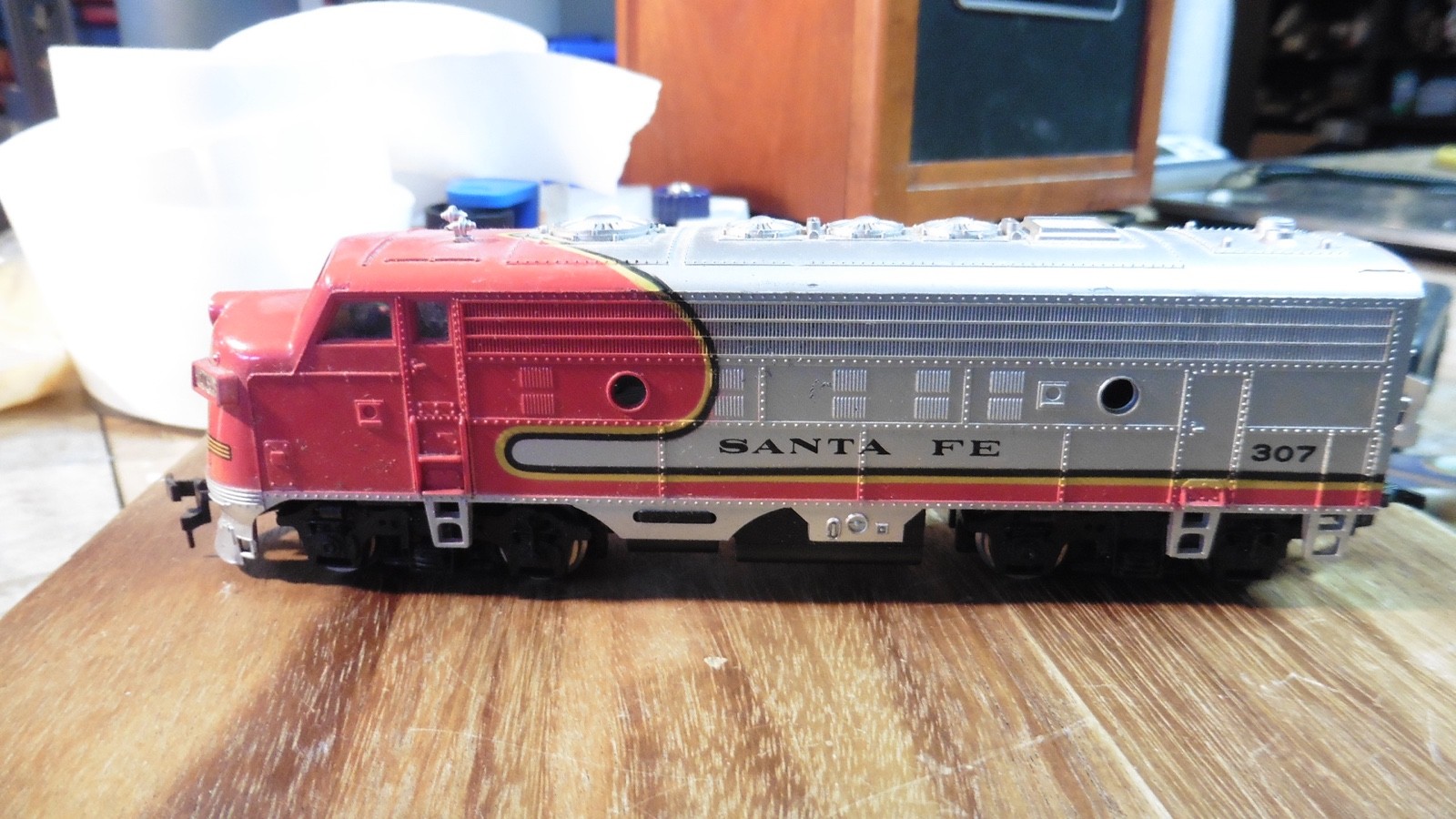Bachmann 307 Santa Fe Engine Locomotive Vintage HO scale