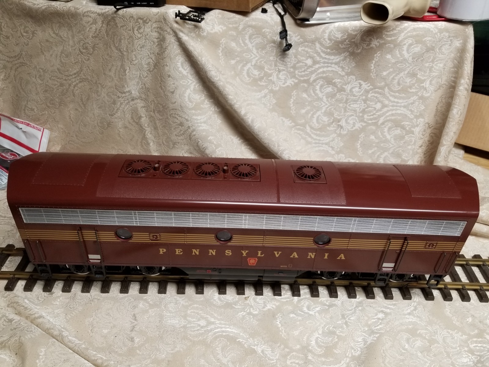 LGB 25570 & 25582 PRR Pennsylvania F7A & F7B Diesel Engines – Lights/Sound NEW