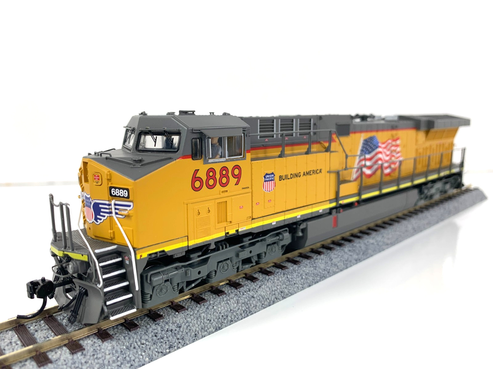 HO Broadway Ltd 5693 UP GE AC6000 #6889 -DC/DCC Paragon 3 Sound w/ smoke