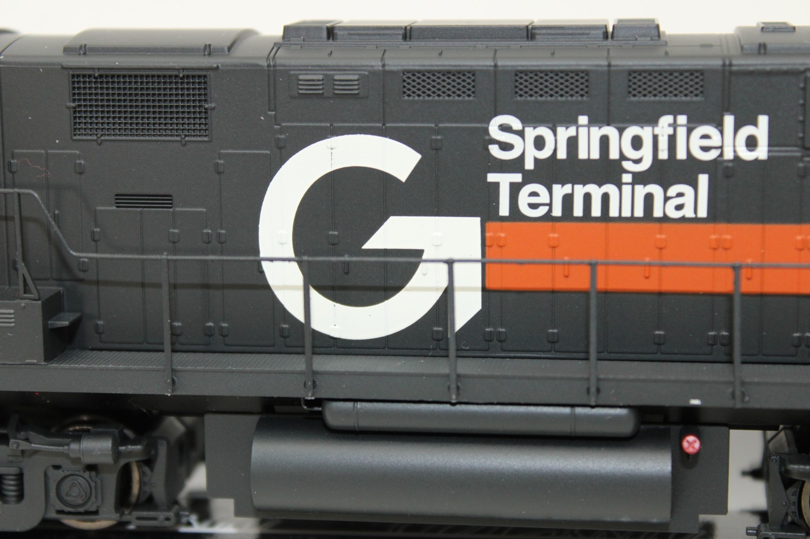Atlas Classic HO Springfield Terminal Guilford C424 Locomotive #74 DCC Ready LED