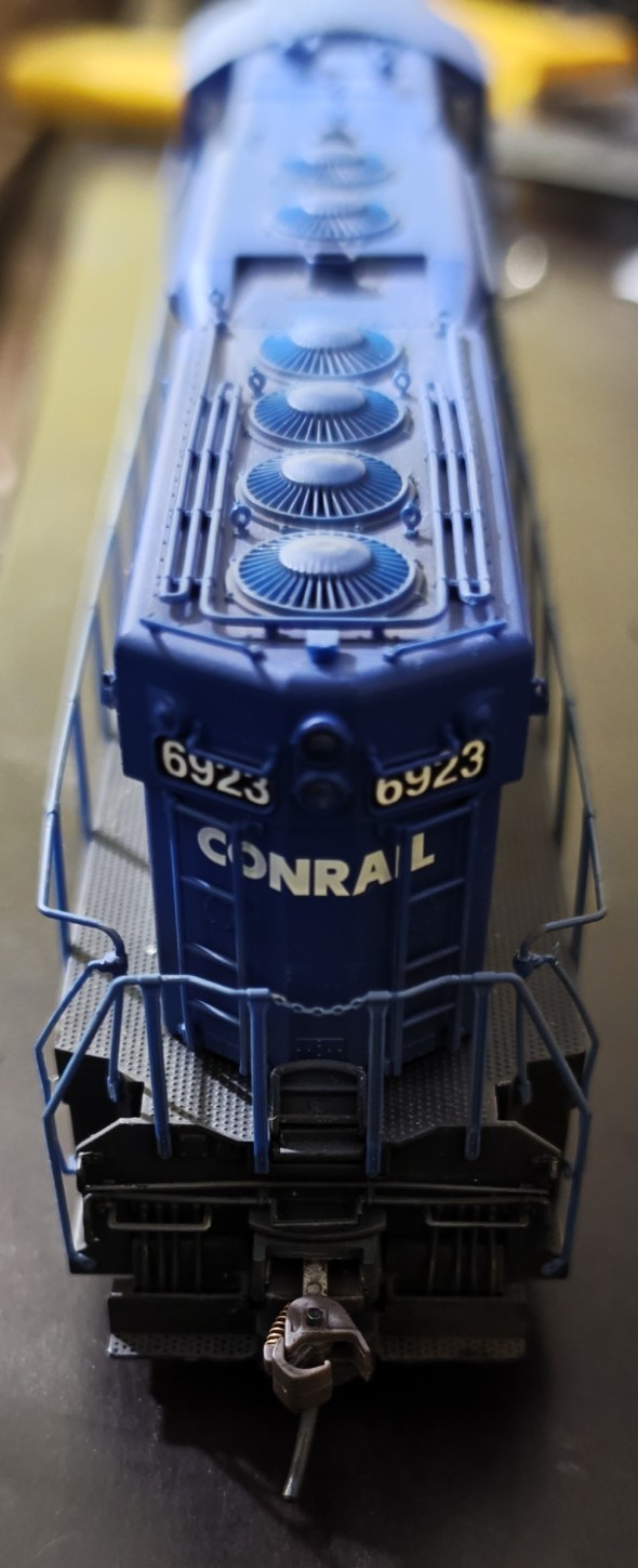 PROTO 2000 Series Conrail 6923 SD9 DCC No Sound #21237 HO Scale