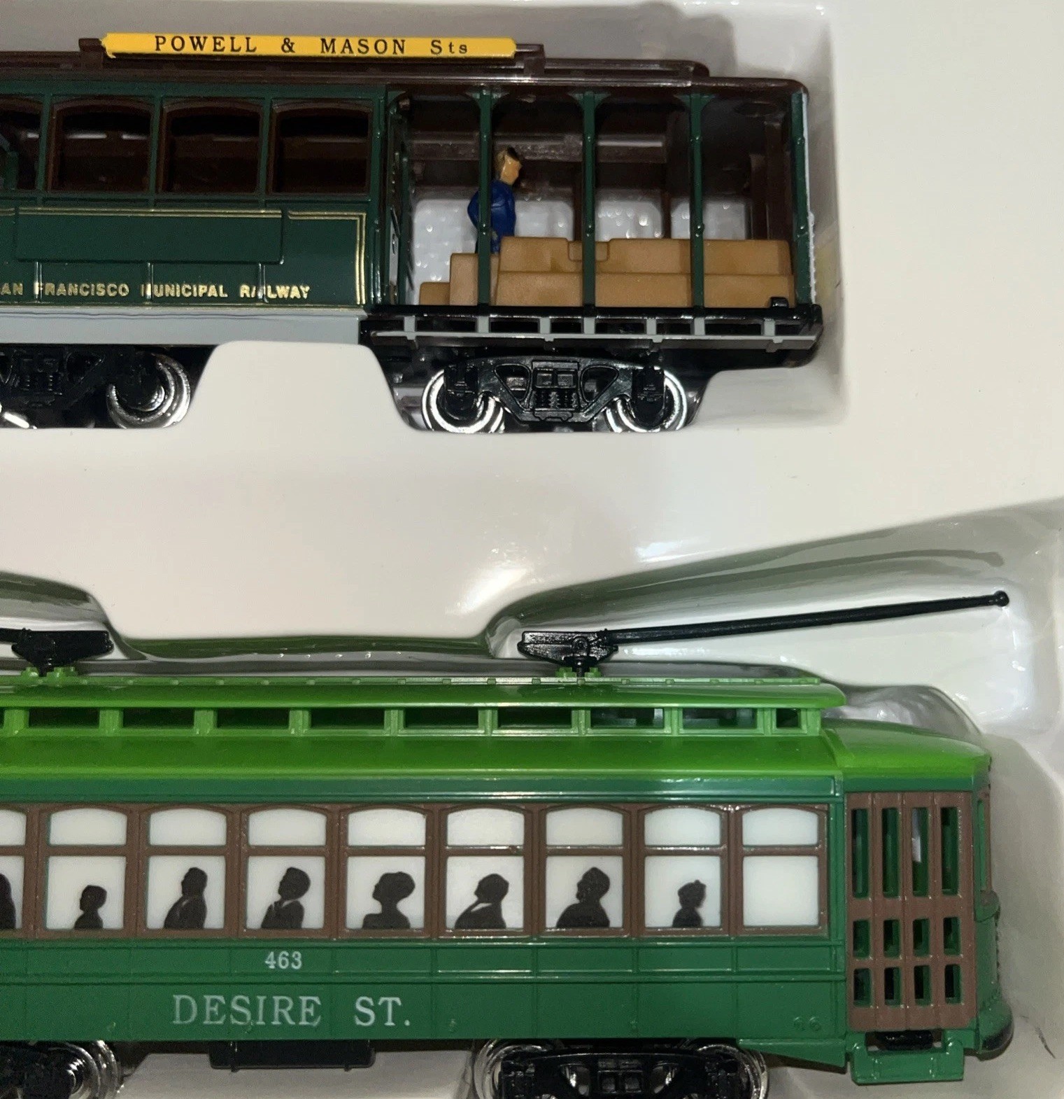 Train Classic Streetcars 2 HO Scale Powell & Mason #4 & Desire Street #463 NIB