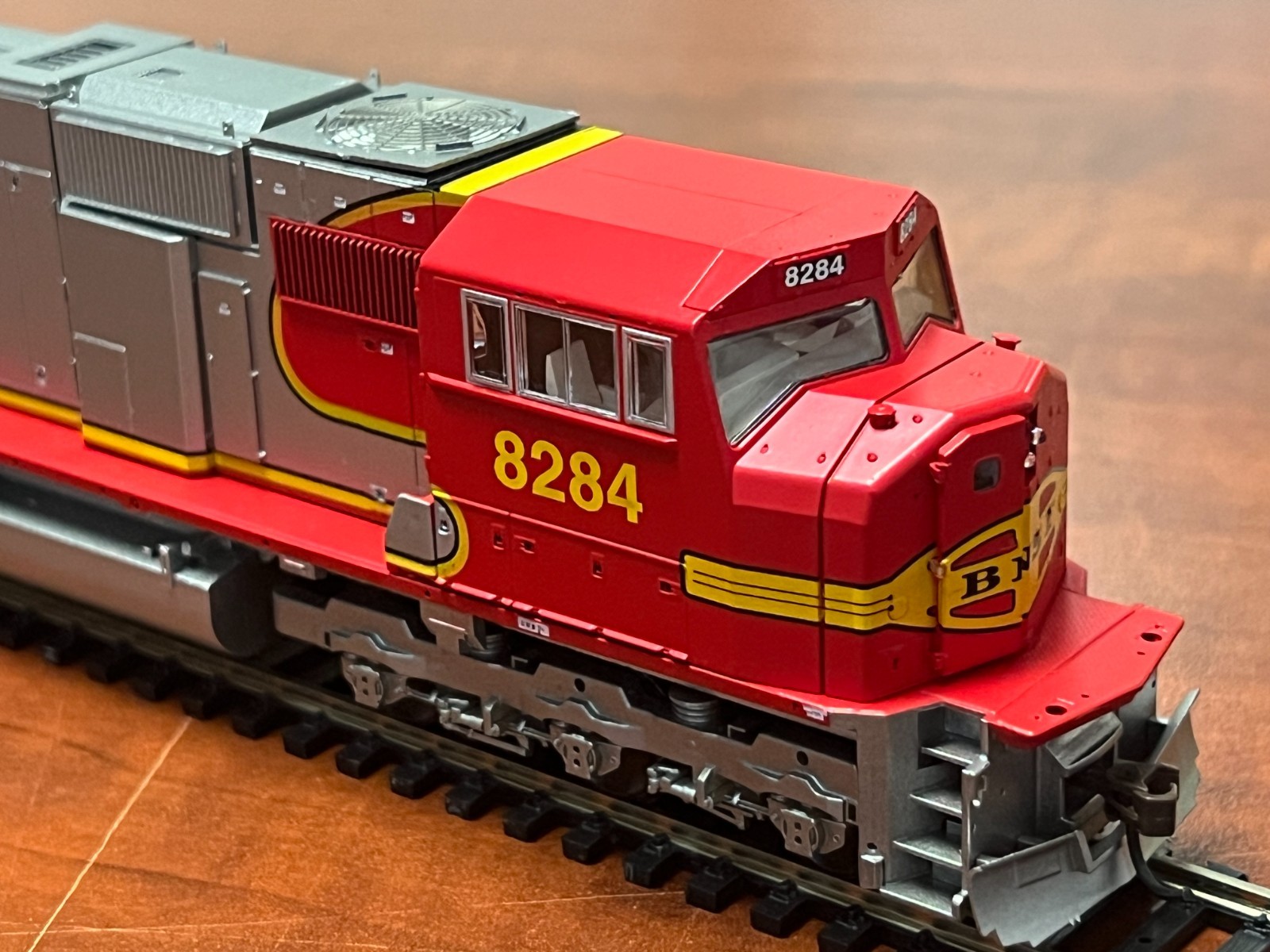 BNSF SD75I Locomotive – Rd# 8284 – Athearn Genesis (G6147) HO scale – NIB