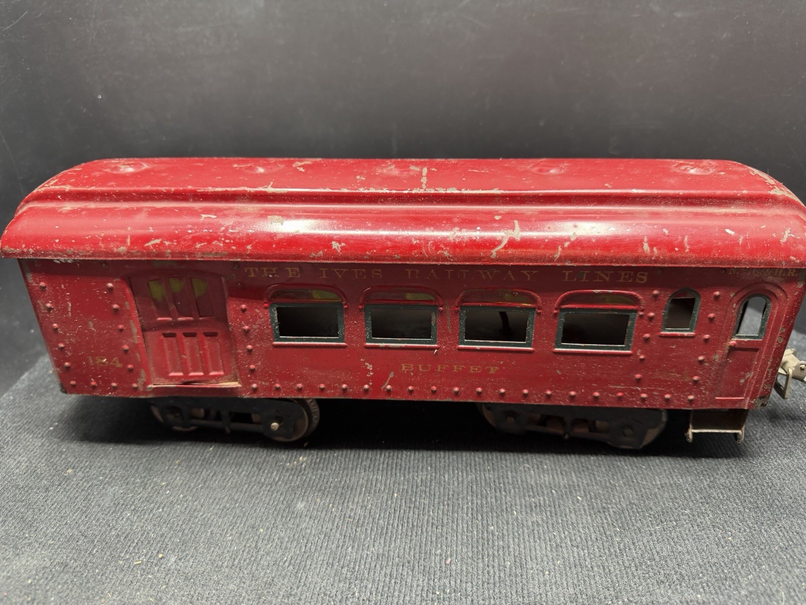Pre-War Ives/Lionel Wide Gauge Electric Locomotive With Cars And Track Untested