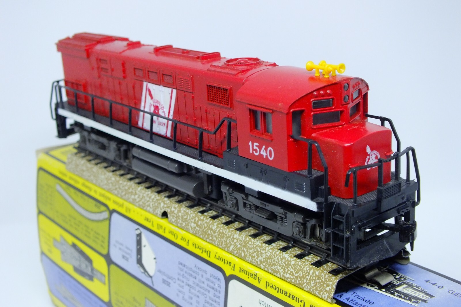 Vintage AHM HO Alco Century 424 Central RR Company of New Jersey Locomotive. OVP