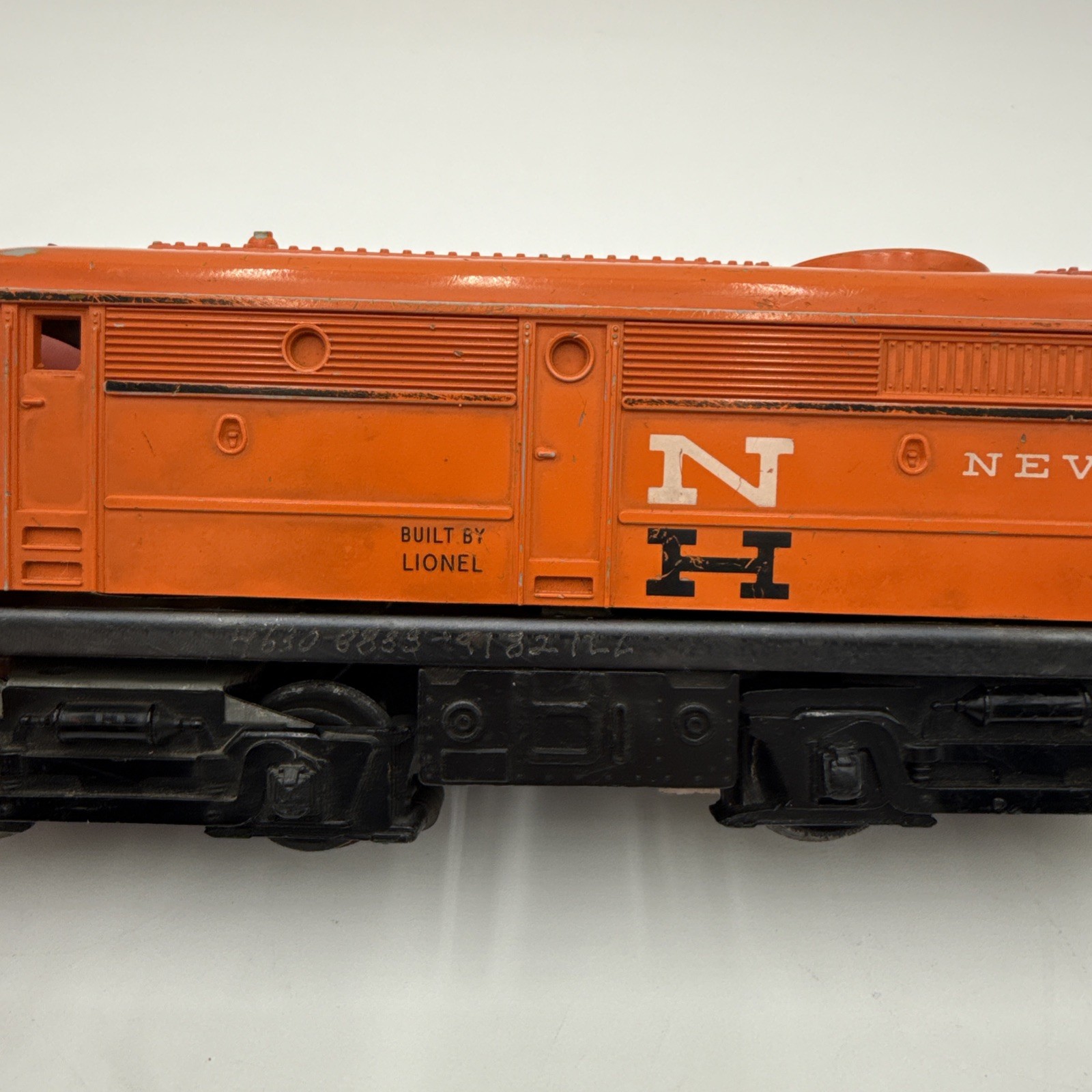LIONEL POSTWAR O GAUGE NEW HAVEN ALCO DIESEL LOCOMOTIVE #232 – TESTED