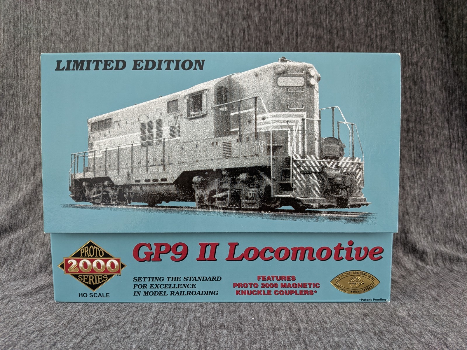 Proto 2000 HO GP9, Santa Fe #2901, Item #23697, DC Analog.