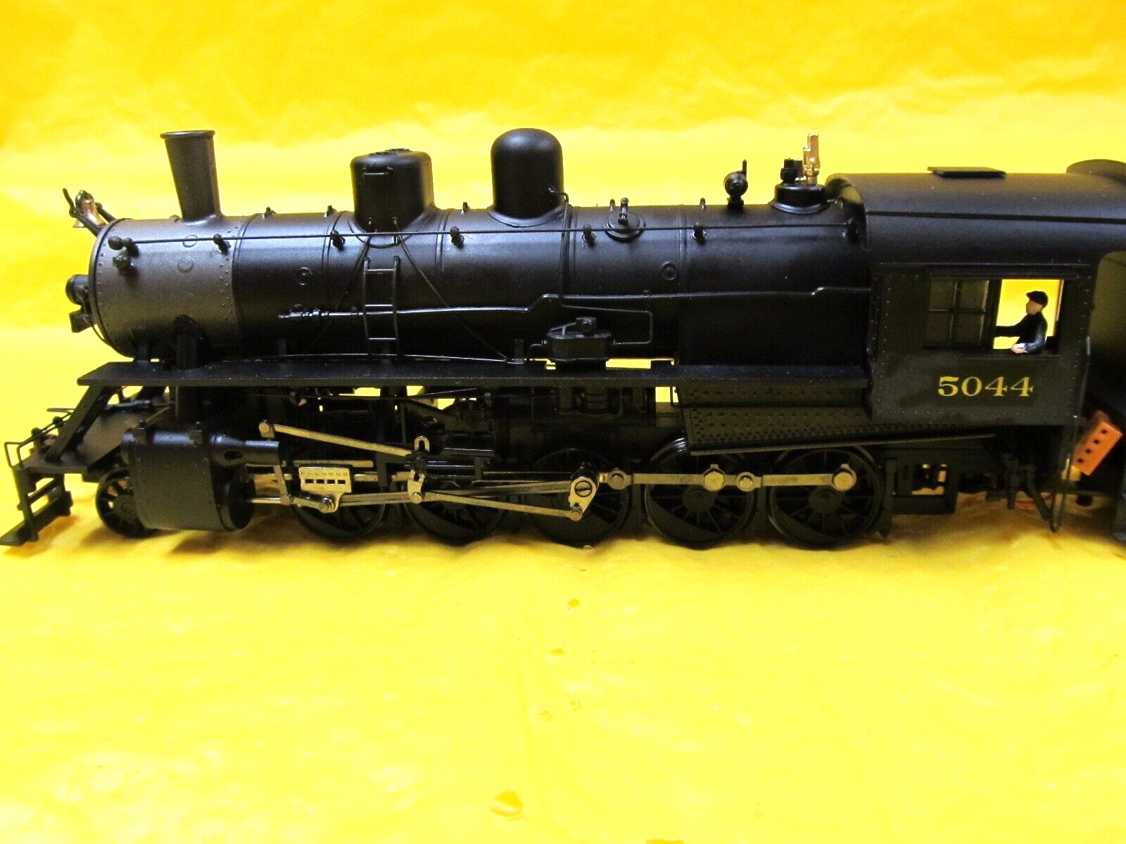 Bachmann Spectrum HO 81701 2-10-0 Decapod Lettered for B&O New