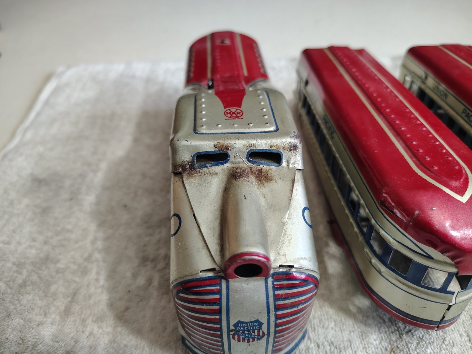 Vintage 1940’s MARX M10005 Union Pacific Passenger Tin Train Los Angeles