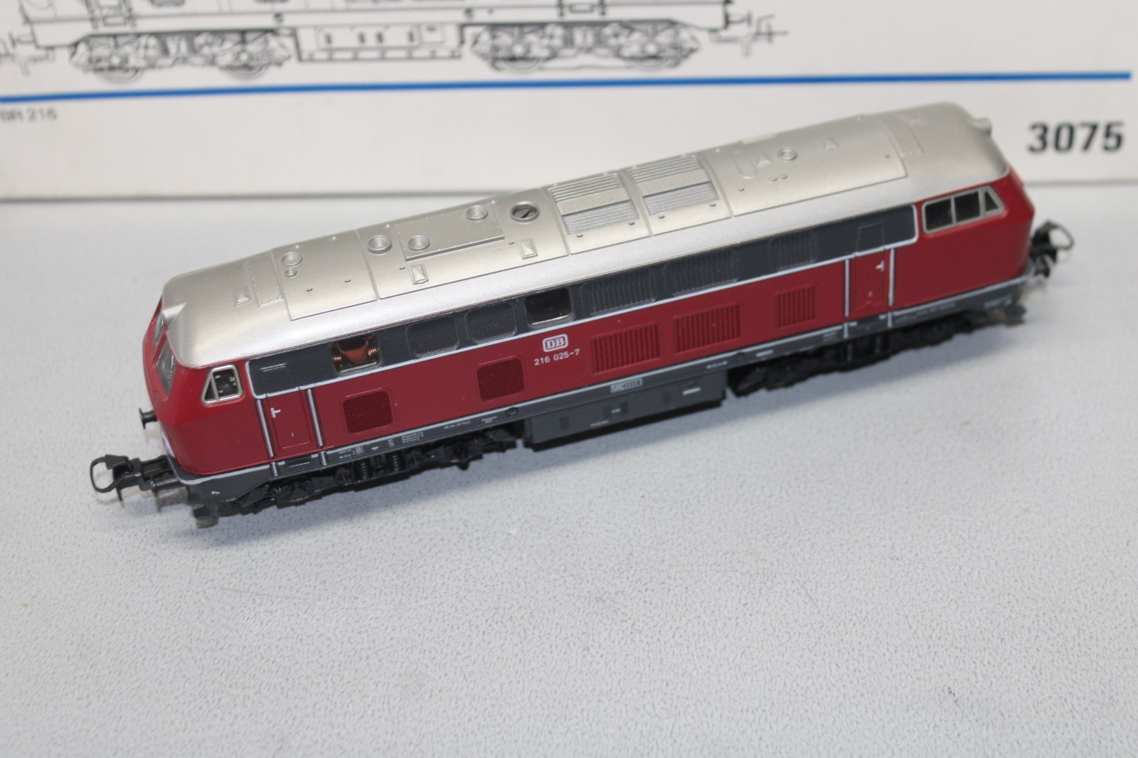 Märklin 3075 Diesel Locomotive Class 216 025-7 DB Scale H0 OVP