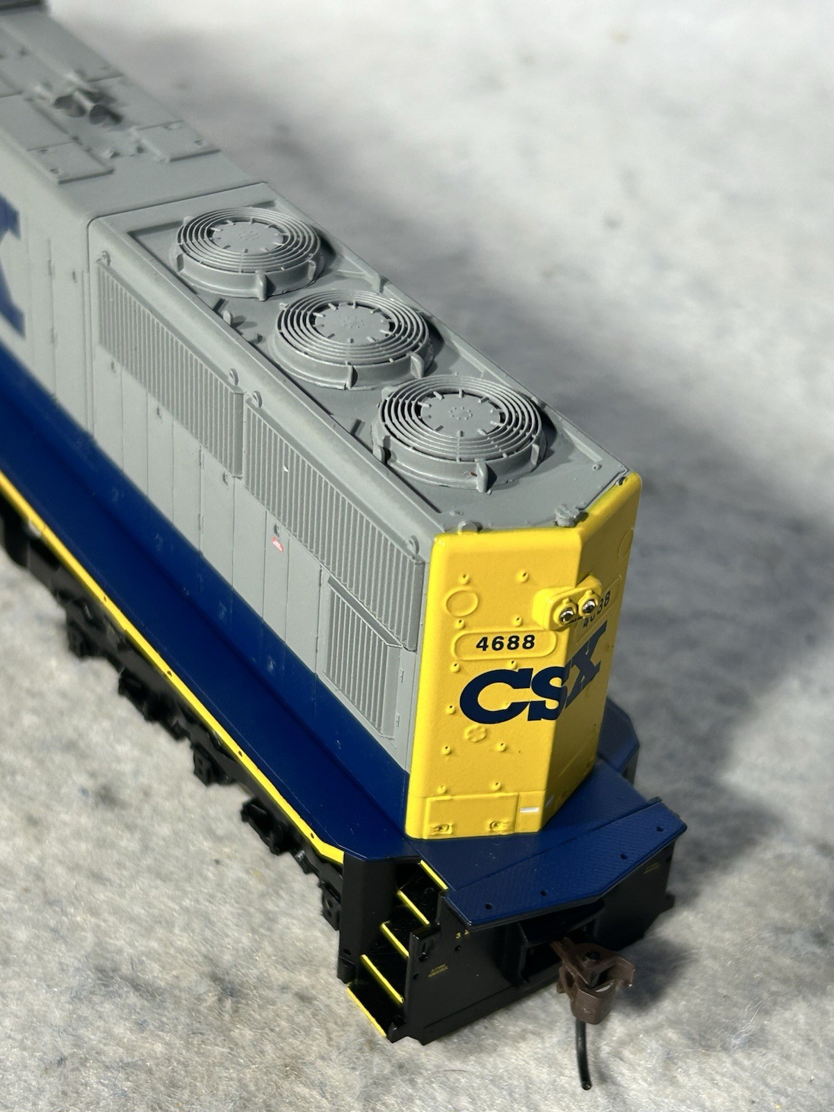 Nice Athearn Genesis CSX Spirit Of Tampa SD-70M DCC Ready HO