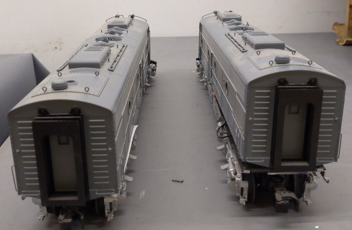 Lionel 6-84088 O LEGACY New York Central AA E8 Diesel Locomotive Set #4036/4037