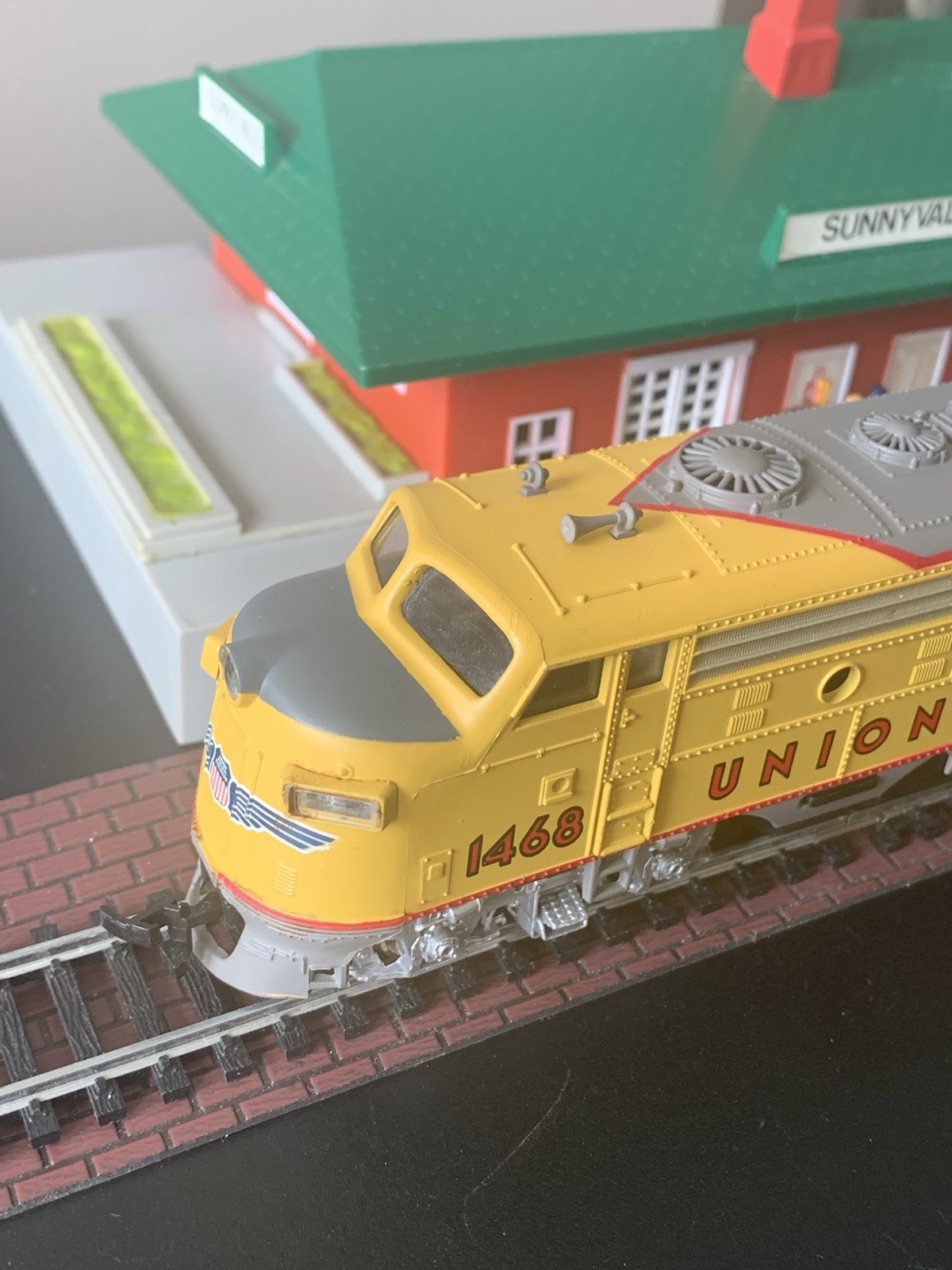 Vintage Bachman Ho Scale Union Pacific Engine 1468 Tested & Works, Light Works