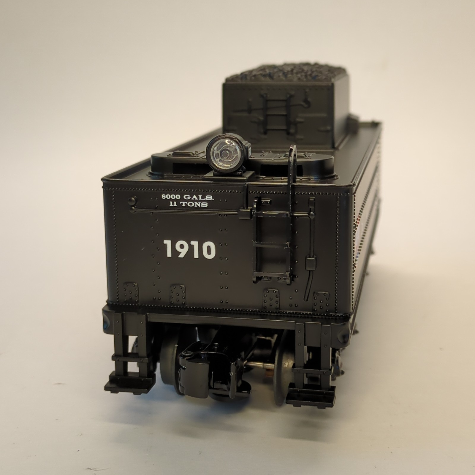 Used Lionel O Gauge Boy Scouts of America 0-8-0 Steam Locomotive & Tender #1910