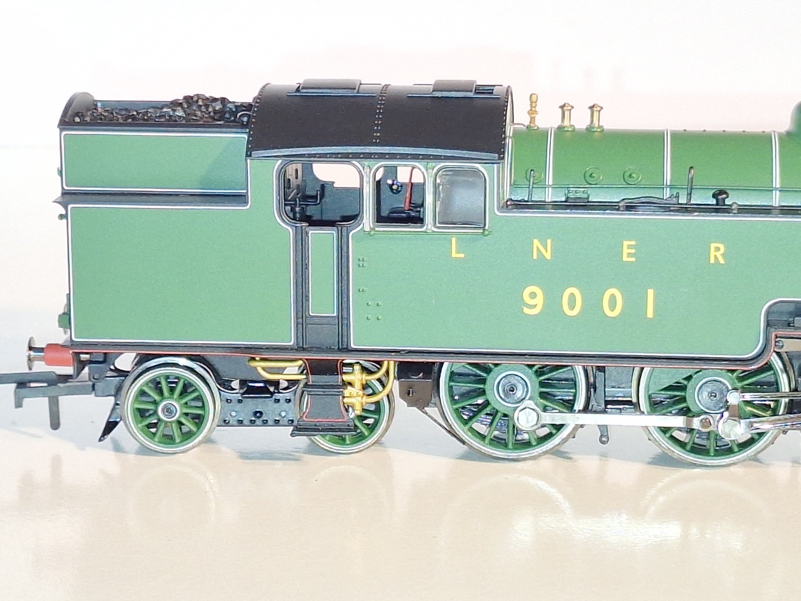 Hornby R2912 DCC Ready Thompson Loco. New Old Stock. Mint Cond. Boxed. OO Scale