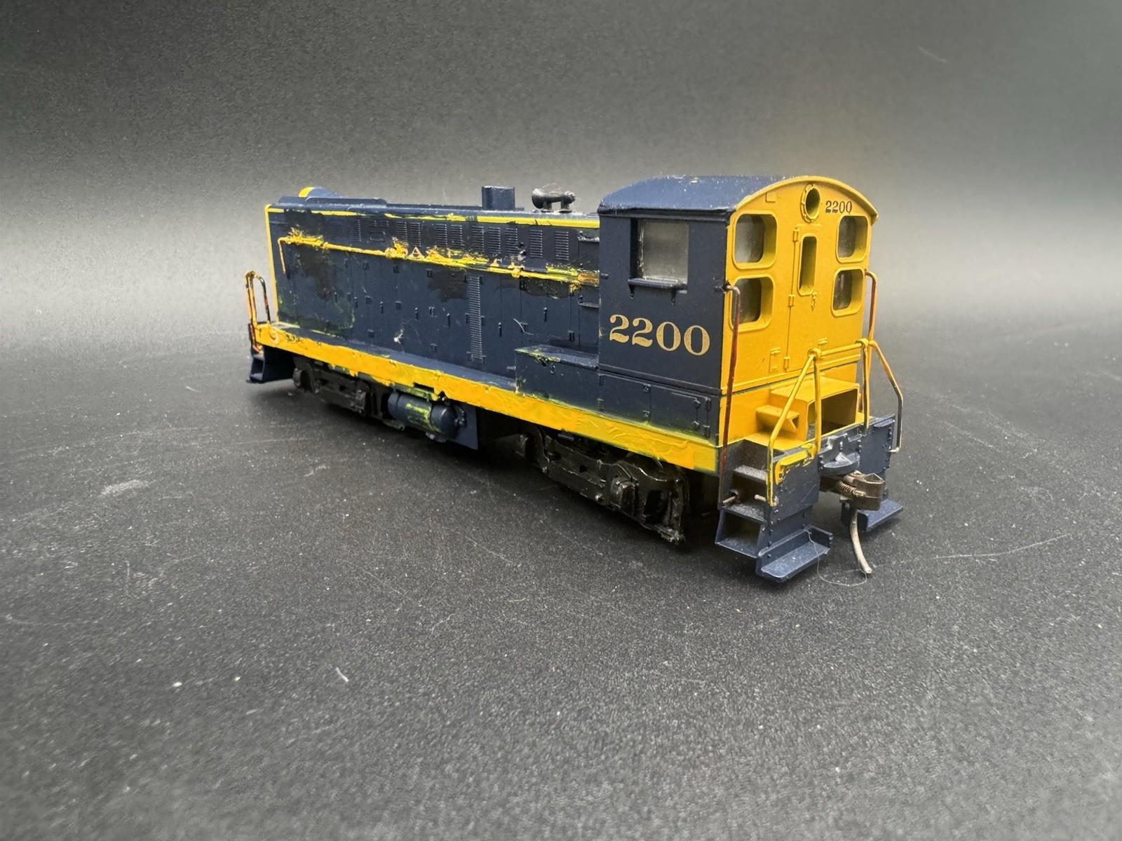 Athearn HO S-12 ATSF/Santa Fe #2200 PWR Diesel Locomotive Pair Tested Custom