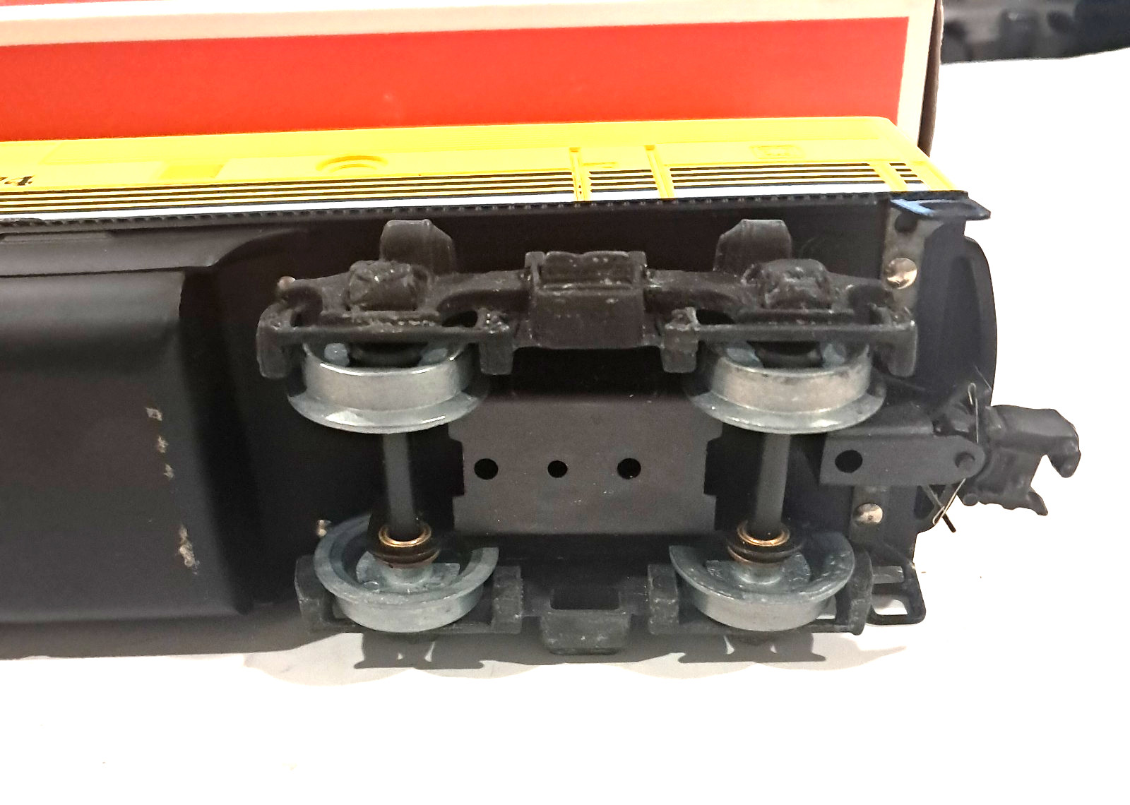 Lionel 6-8474 O Gauge Rio Grande F3 B-Unit Non-Powered Diesel Locomotive NEW