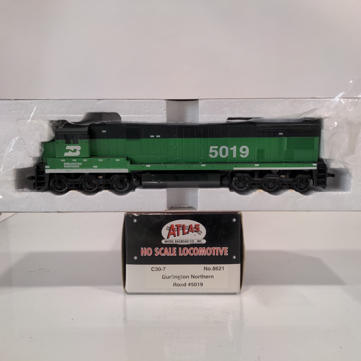 HO Atlas 8621 GE C30-7 Burlington Northern Whiteface BN 5019 NOS