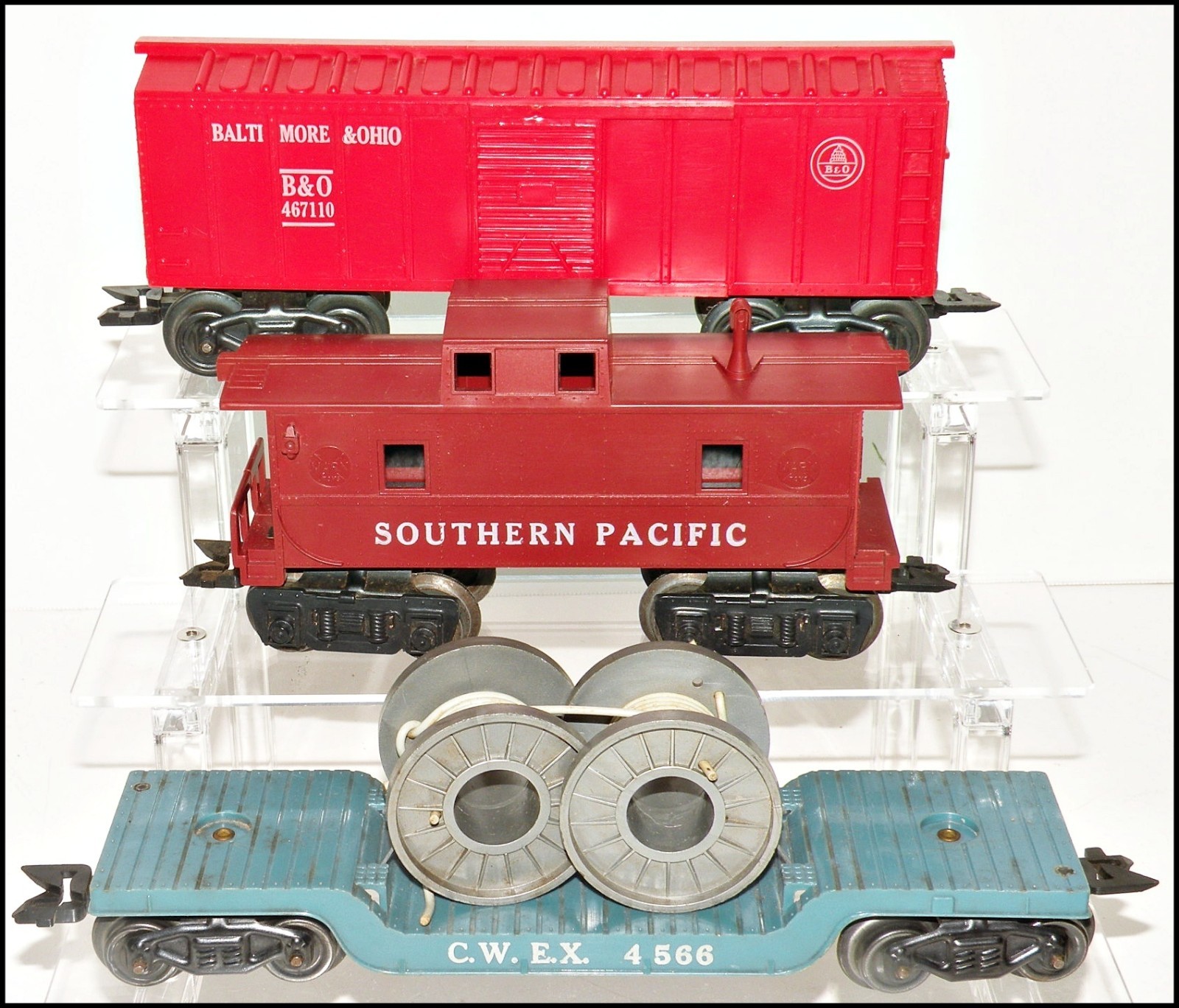 Marx 52352 Steam Locomotive Freight Set w/666 & 3-Cars in Box 1950s