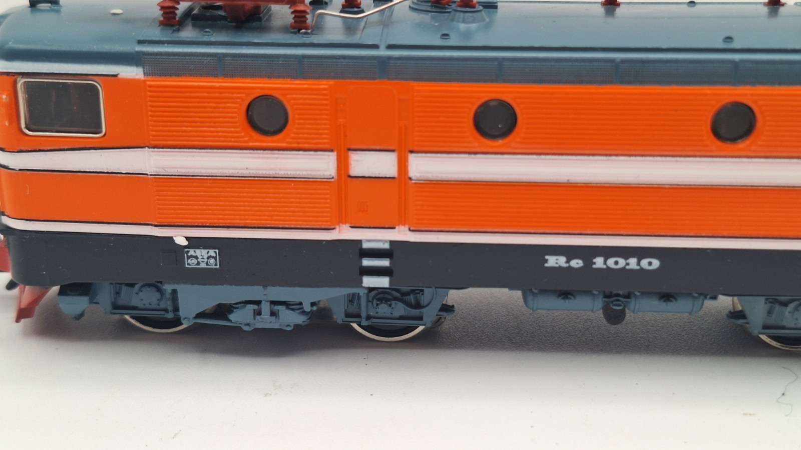 Marklin 3043 HO Scale, DB Electric Locomotive RE 1010 Tested Like Just Built