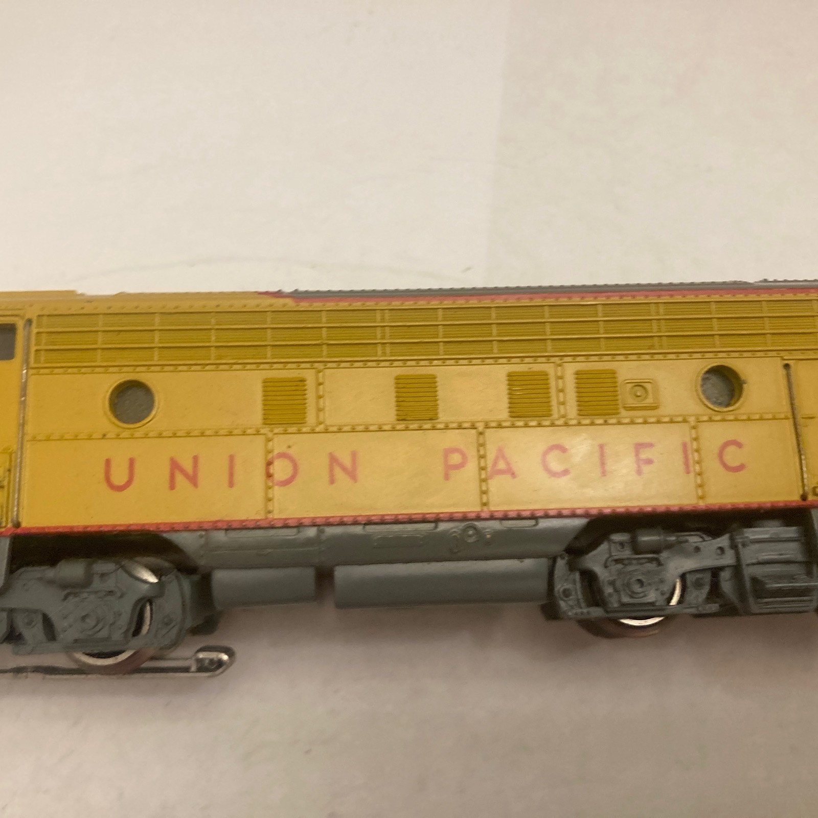 Marklin 3061 & 4061 HO Union Pacific F7 Powered & Unpowered Diesel Locomotives
