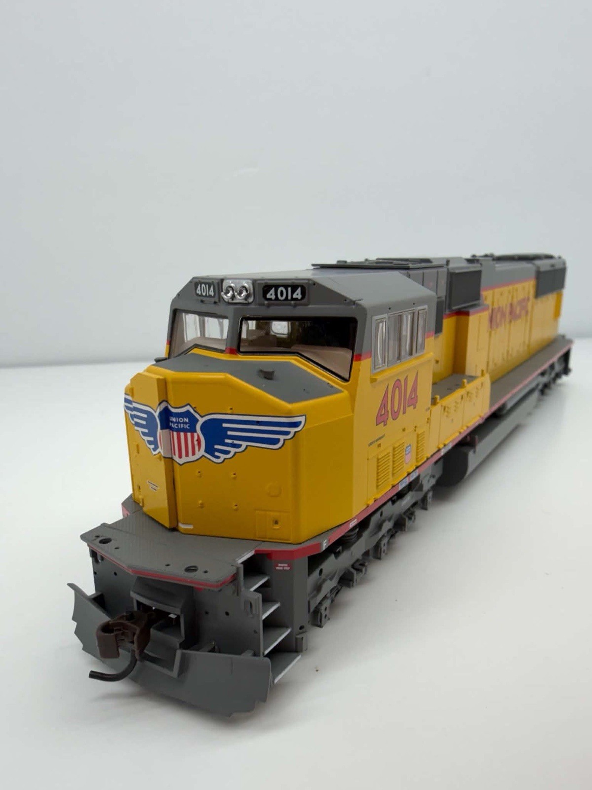 Genesis Athearn HO SD70M Union Pacific #4014 0G6152 Diesel Locomotive MINT OOP
