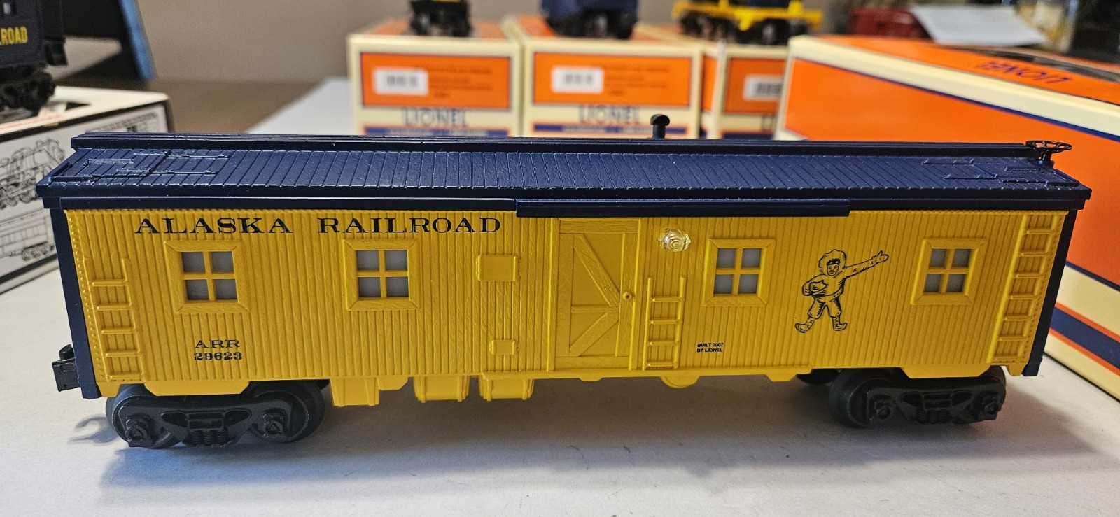 6 ALASKA Lionel Trains ~ Gondola, Bunk,3 Dome, Flatcar & 2 Caboose ~ XS229