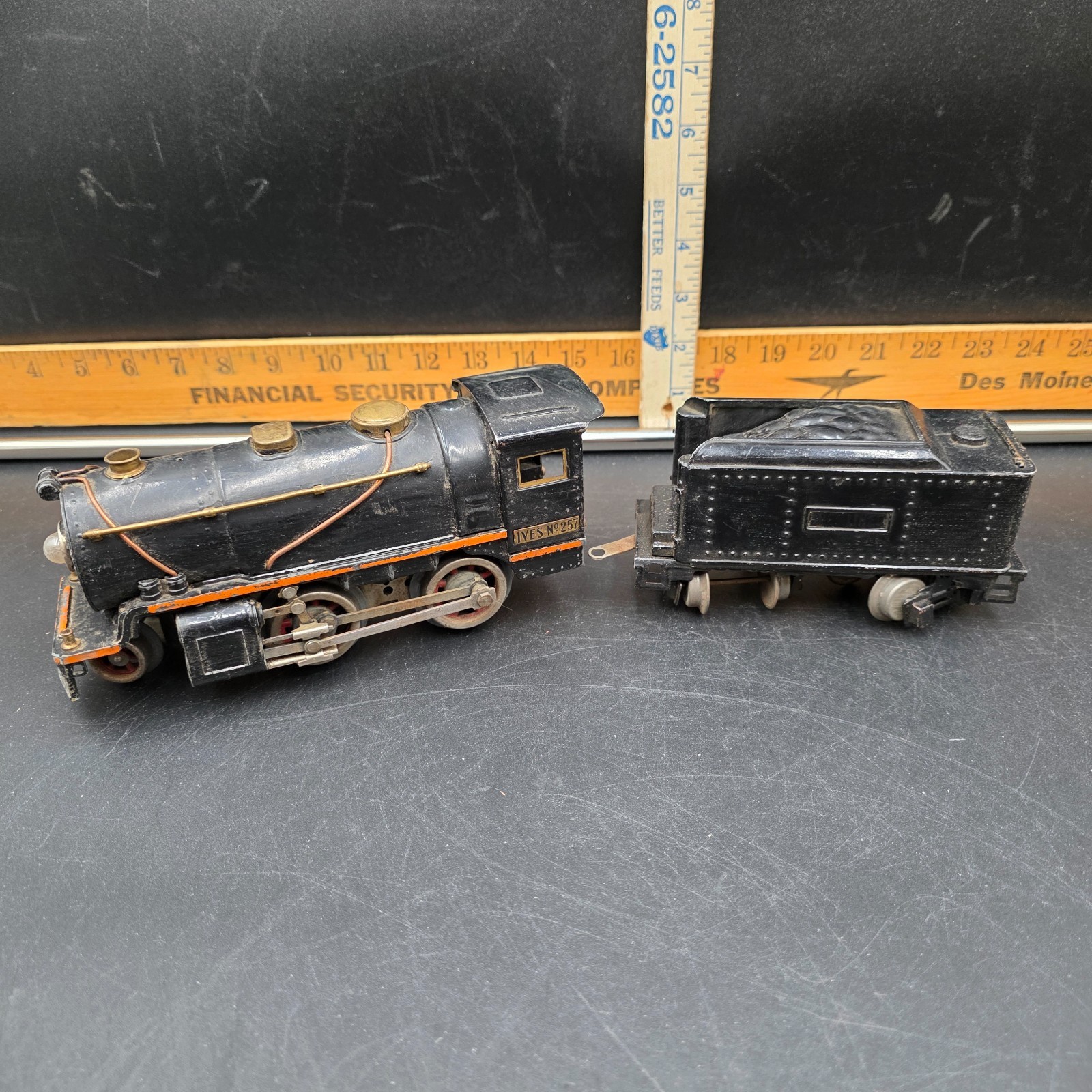 Vintage Lionel IVES 257 257T Transition Set Locomotive Tender Tinplate UNTESTED