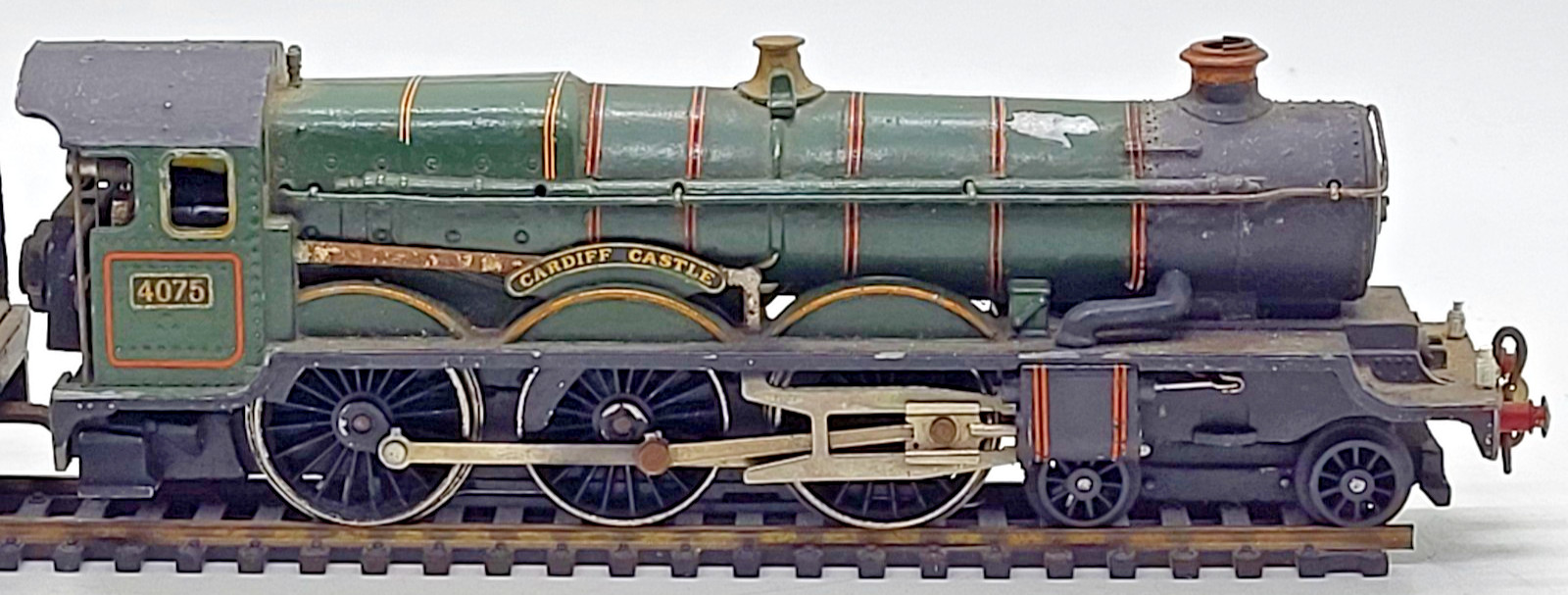 G+R Wrenn Diecast Steam Locomotive + Tender HO Gauge, British Railways 9402, EX