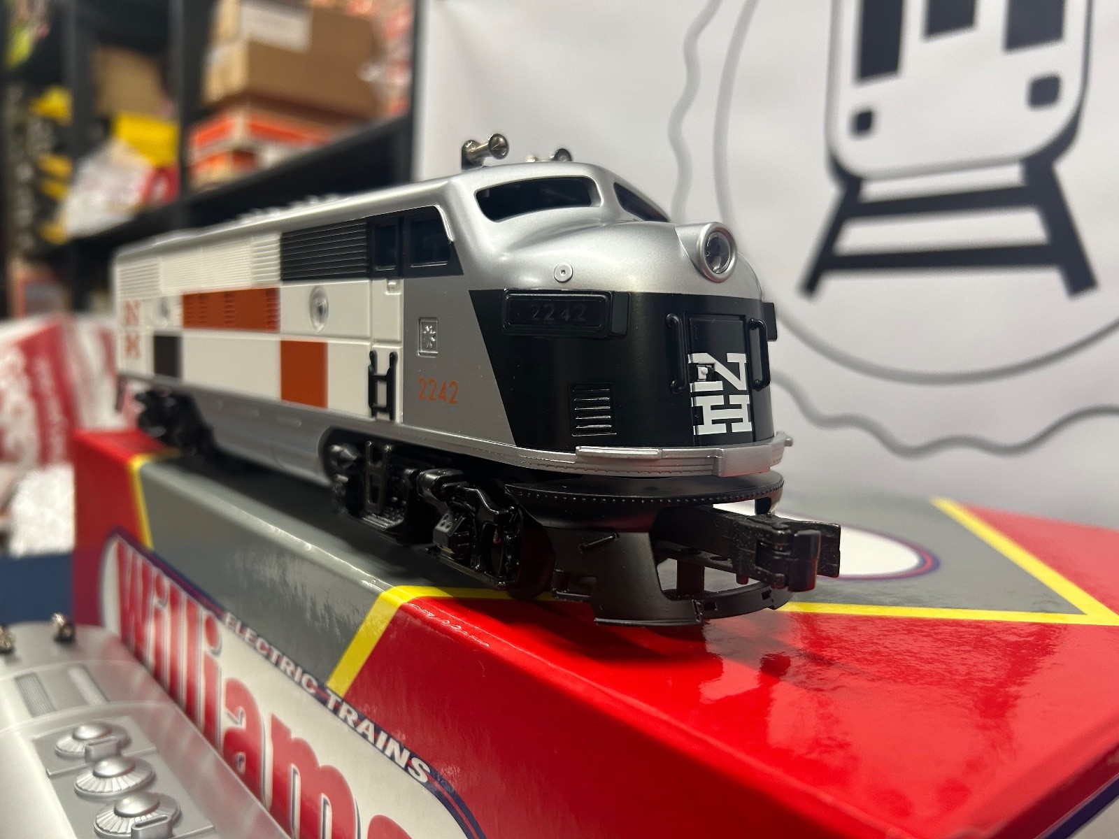 Williams (Repro) New Haven F-3 AA Diesel Engine Set w/ True Blast 2 2242