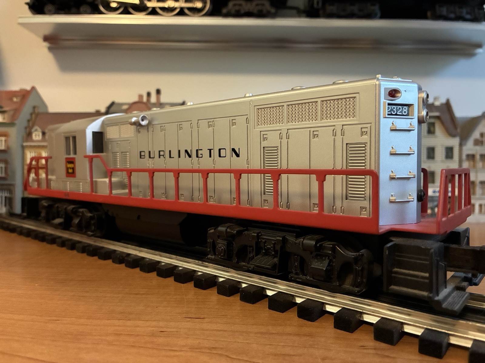 Lionel/Williams 3228 Burlington GP9 Engine