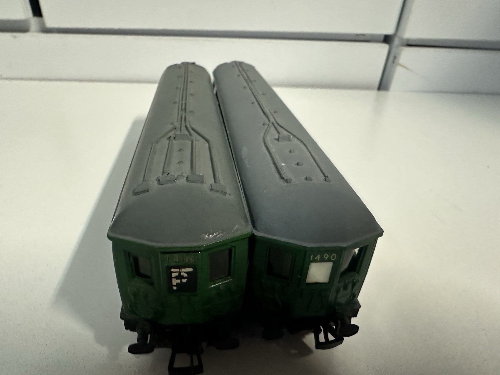 Triang OO Gauge R156 SR Suburban Motor Coach Powered + R225 Non Powered Coach
