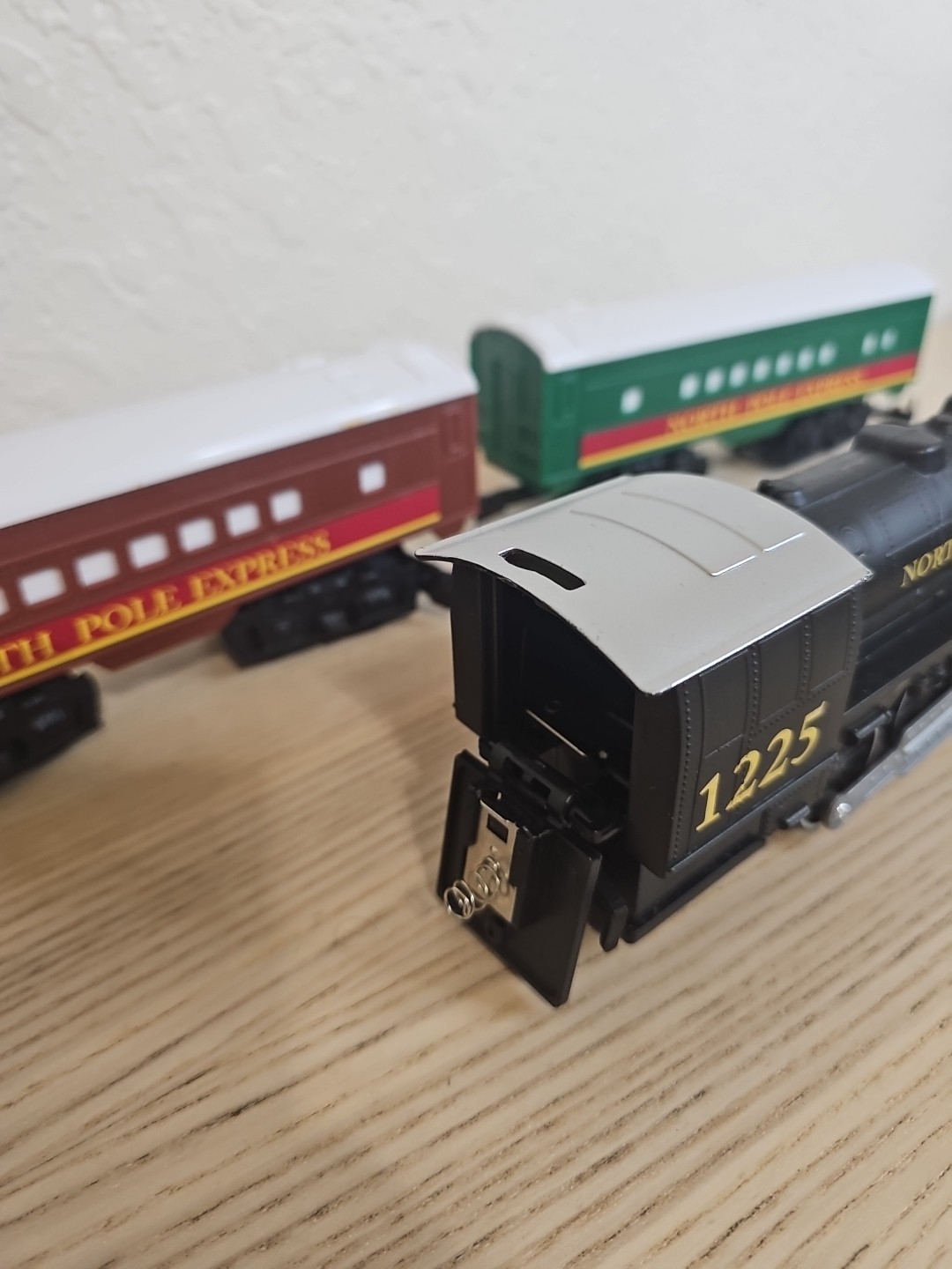 North Pole Express Toy Train Set Locomotive 1225 + 2 Cars Christmas Holiday