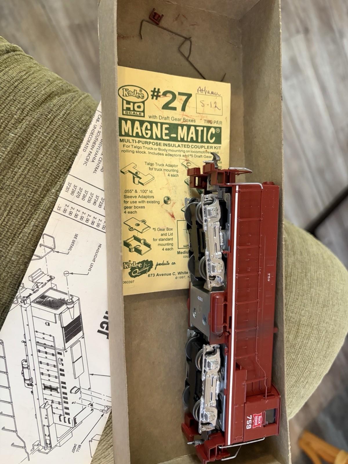 Athearn HO S12 Switcher. Custom Painted In Rock Island