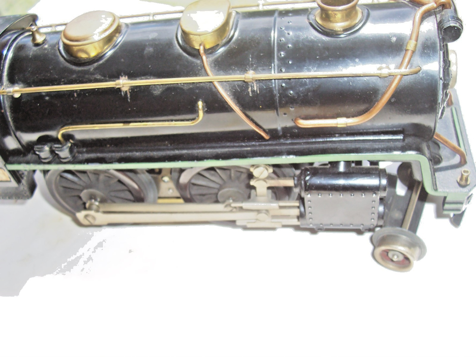 Running Lionel Standard Gauge 2-4-0 Steam Locomotive & Tender 384E and 384T