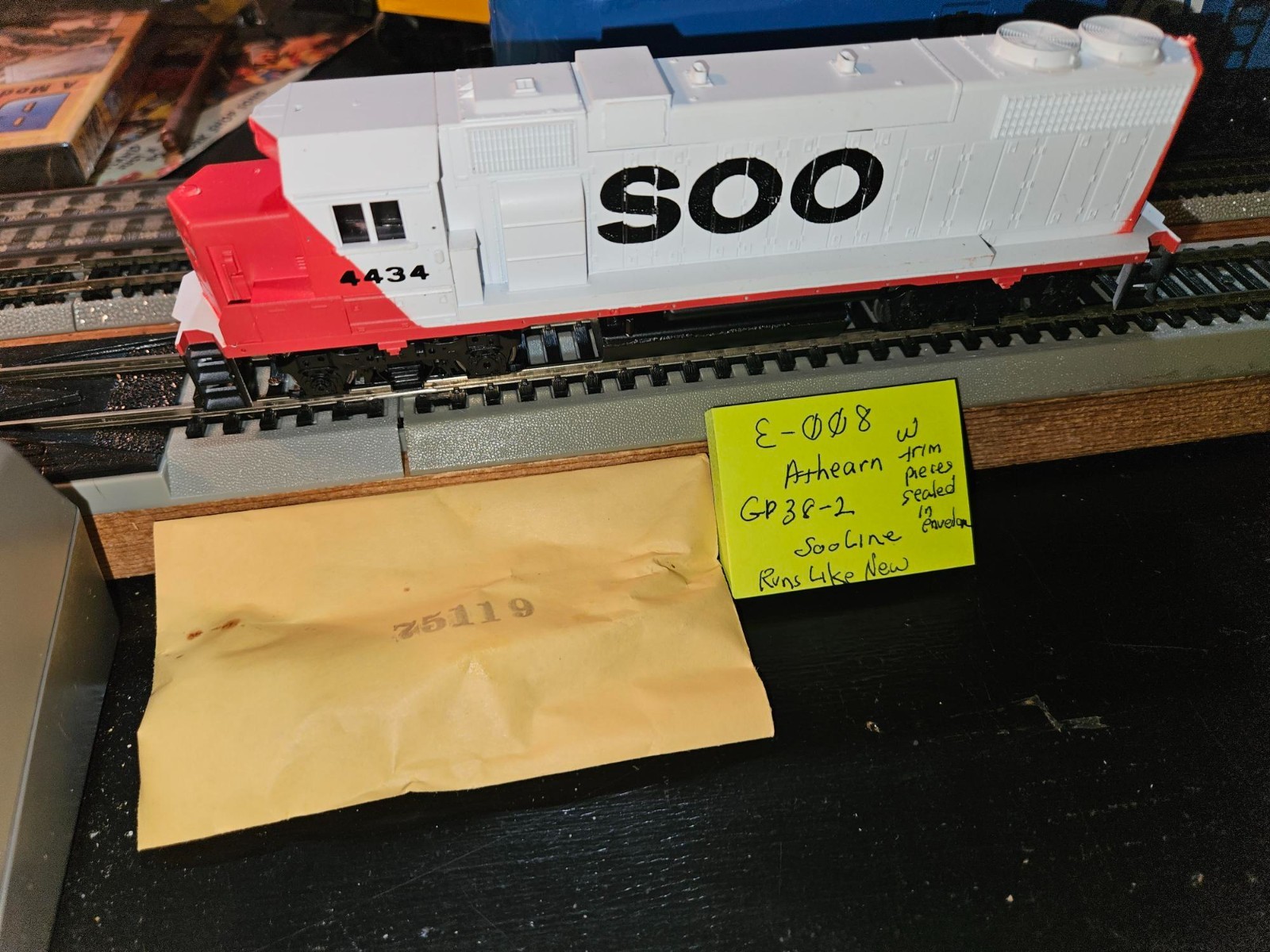 HO GUAGE, SOO LINE DIESEL, ATHEARN, NEW SEALED PARTS ENVELOPE, SEE VIDEO